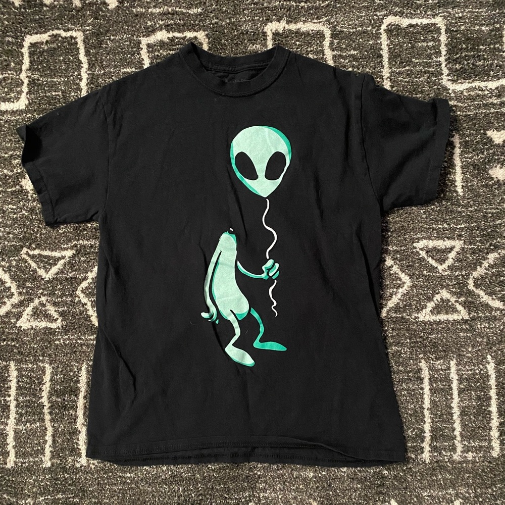 alien balloon shirt